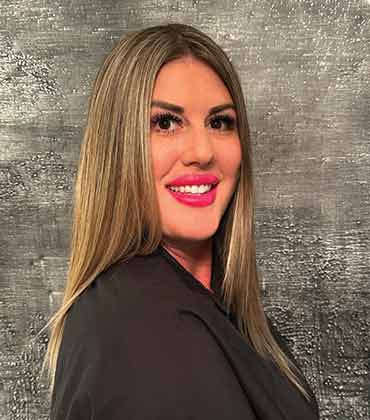 Elizabeth Cruz, Insurance Direct | Insurance Business Review | Top Car Insurance Services